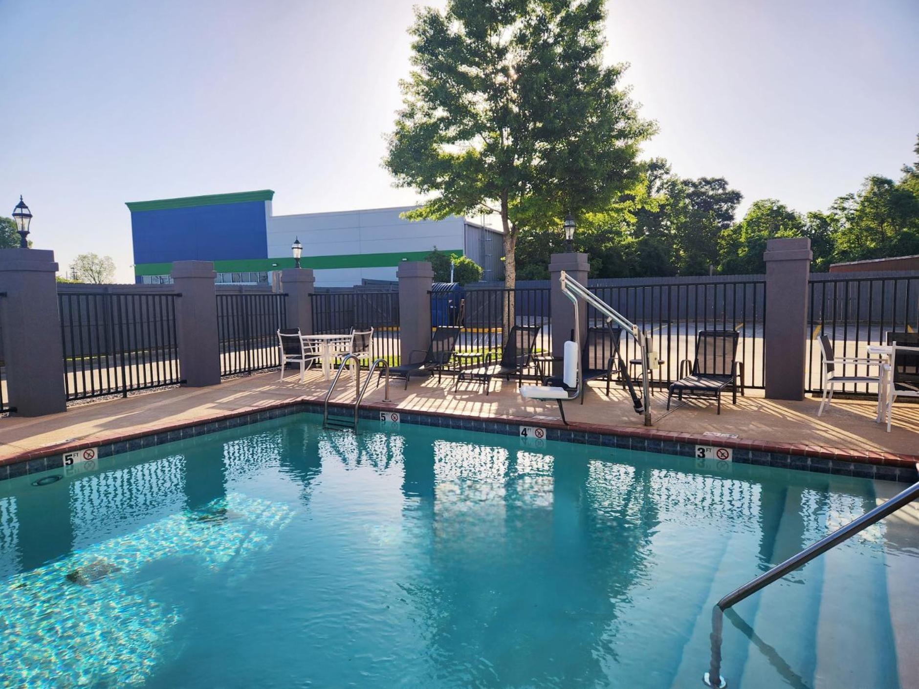 Days Inn By Wyndham Baton Rouge I-10 Exteriér fotografie