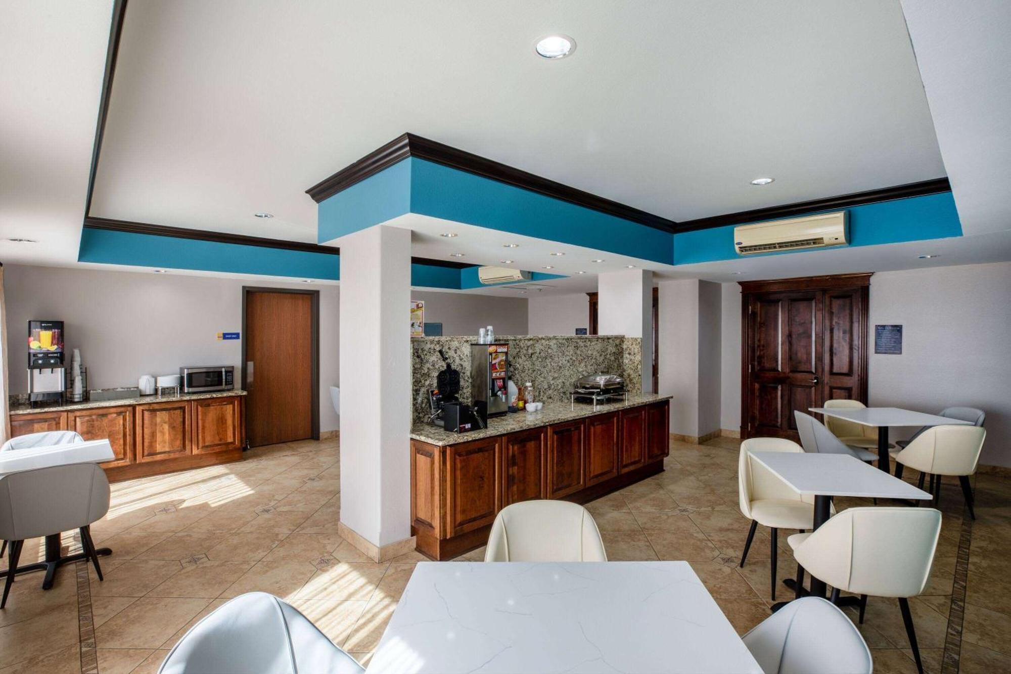 Days Inn By Wyndham Baton Rouge I-10 Exteriér fotografie