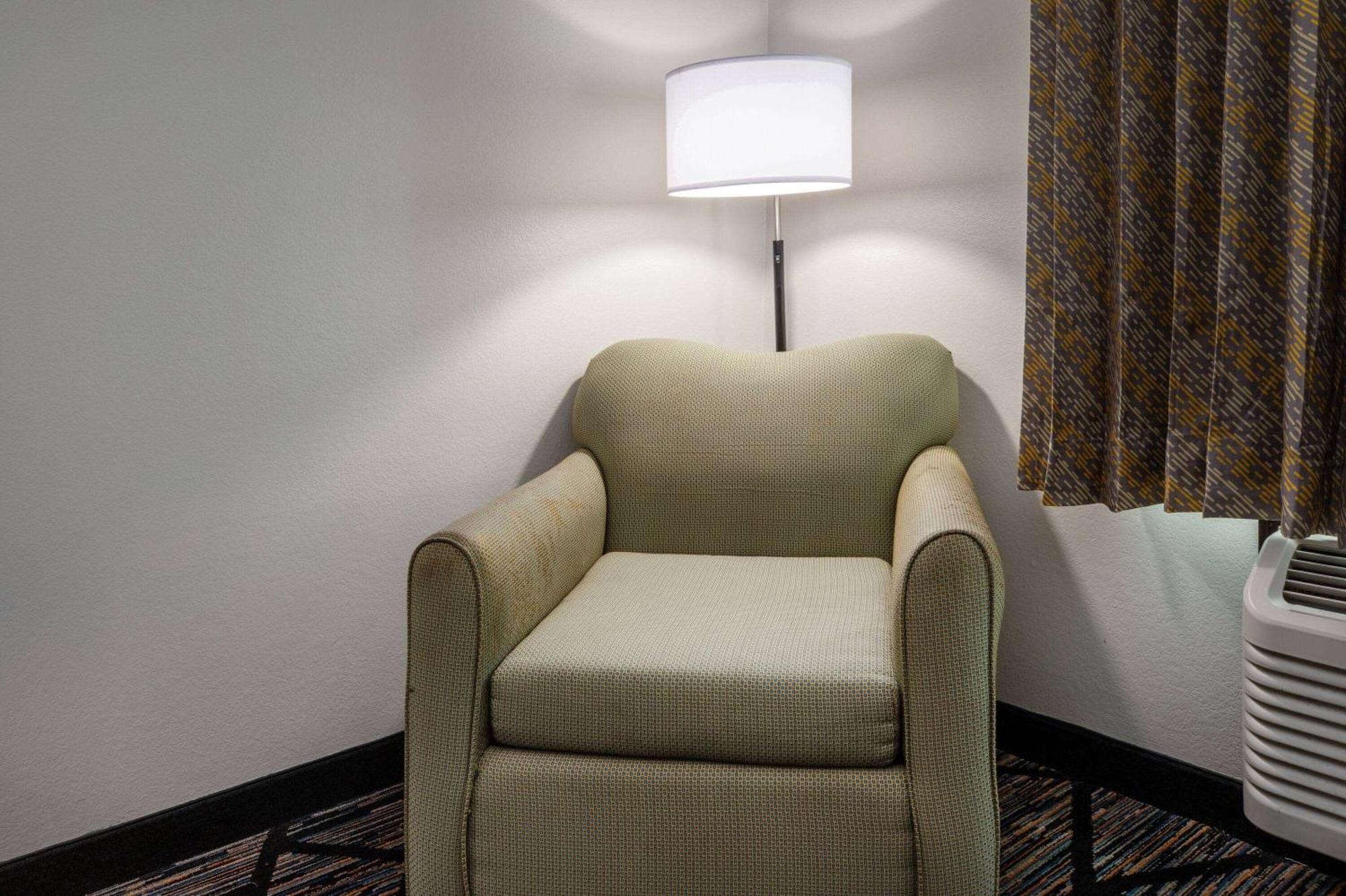 Days Inn By Wyndham Baton Rouge I-10 Exteriér fotografie
